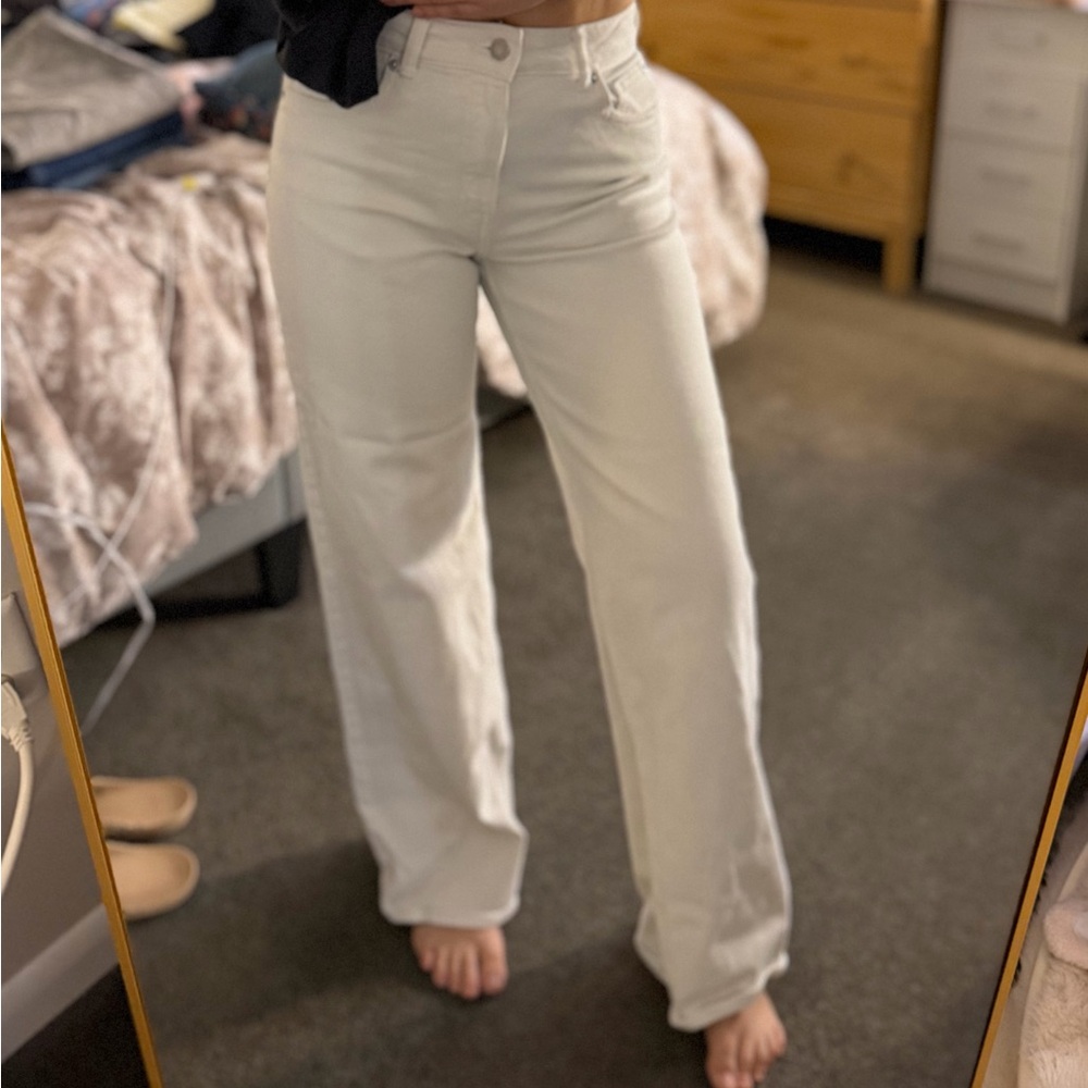 H&M High Rise Wide Leg Jeans in Off-White